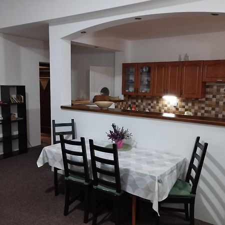 Apartmany Ceska Skola Lipova  Extérieur photo